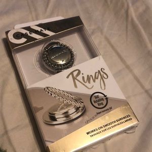 Ring used like a pop socket